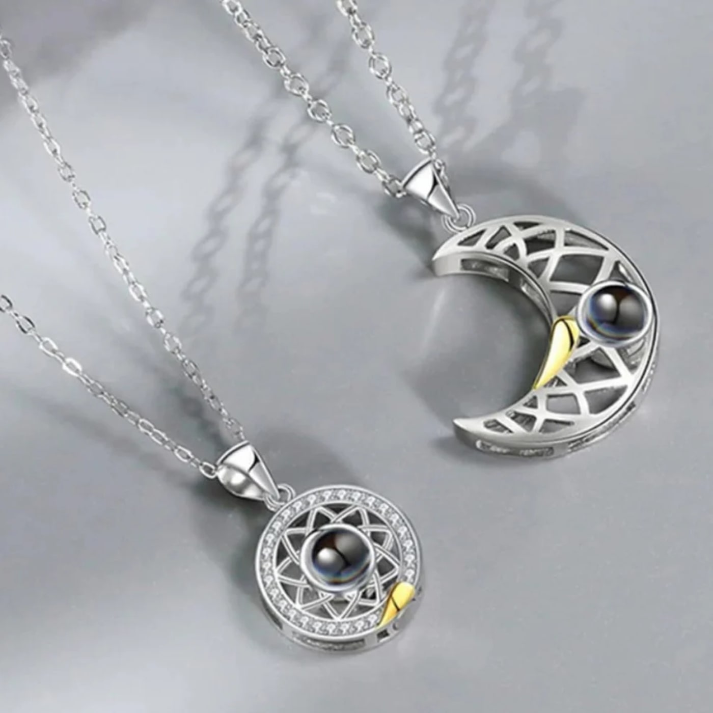 Eclipse Eterno™ – Collar de Pareja Sol & Luna
